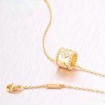 van-cleef-arpels-perlee-clover-pendant-necklace-yellow-gold-with-diamondsc4ca4238a0b923820dcc509a6f75849b