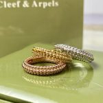 van-cleef-arpels-perlee-pearls-ring-3-rows-yellow-gold-rose-gold-white-gold6364d3f0f495b6ab9dcf8d3b5c6e0b01-595×595