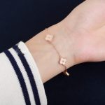 van-cleef-arpels-sweet-alhambra-bracelet-6-motifs-rose-goldc0c7c76d30bd3dcaefc96f40275bdc0a (1)