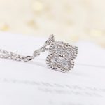 van-cleef-arpels-sweet-alhambra-bracelet-6-motifs-white-gold-with-pave-diamonds37693cfc748049e45d87b8c7d8b9aacd (1)