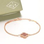 van-cleef-arpels-sweet-alhambra-bracelet-pink-gold-with-carnelian-mother-of-pearl1f0e3dad99908345f7439f8ffabdffc4