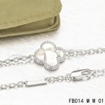 van-cleef-arpels-sweet-alhambra-bracelet-white-gold-with-white-mother-of-pearl8e296a067a37563370ded05f5a3bf3ec (1) (1)