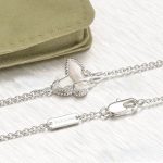 van-cleef-arpels-sweet-alhambra-butterfly-bracelet-white-gold-with-white-mother-of-pearl182be0c5cdcd5072bb1864cdee4d3d6e