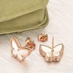 van-cleef-arpels-sweet-alhambra-butterfly-earrings-pink-gold-with-white-mother-of-pearl4e732ced3463d06de0ca9a15b6153677