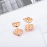 van-cleef-arpels-sweet-alhambra-earstuds-rose-gold6ea9ab1baa0efb9e19094440c317e21b