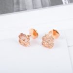 van-cleef-arpels-sweet-alhambra-earstuds-rose-gold6ea9ab1baa0efb9e19094440c317e21b