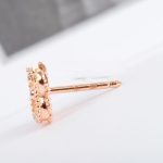 van-cleef-arpels-sweet-alhambra-earstuds-rose-gold6ea9ab1baa0efb9e19094440c317e21b