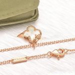 van-cleef-arpels-sweet-alhambra-pendant-pink-gold-with-white-mother-of-pearl-9mm02e74f10e0327ad868d138f2b4fdd6f0