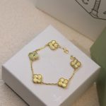 van-cleef-arpels-vintage-alhambra-bracelet-5-motifs-guilloche-yellow-gold-rose-gold-white-golda87ff679a2f3e71d9181a67b7542122c-595×595