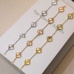 van-cleef-arpels-vintage-alhambra-bracelet-5-motifs-guilloche-yellow-gold-rose-gold-white-golda87ff679a2f3e71d9181a67b7542122c-595×595