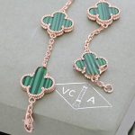 van-cleef-arpels-vintage-alhambra-bracelet-5-motifs-pink-gold-with-malachite-mother-of-pearle369853df766fa44e1ed0ff613f563bd