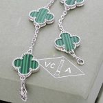 van-cleef-arpels-vintage-alhambra-bracelet-5-motifs-white-gold-with-malachite-mother-of-pearlc16a5320fa475530d9583c34fd356ef5