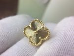 van-cleef-arpels-vintage-alhambra-earring-guilloche-yellow-golde369853df766fa44e1ed0ff613f563bd