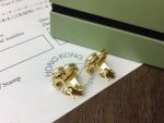 van-cleef-arpels-vintage-alhambra-earring-guilloche-yellow-golde369853df766fa44e1ed0ff613f563bd