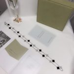 van-cleef-arpels-vintage-alhambra-long-necklace-20-motifs-black-agate-with-diamondc20ad4d76fe97759aa27a0c99bff6710