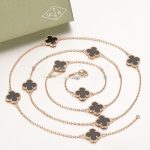 van-cleef-arpels-vintage-alhambra-necklace-pink-gold-10-motifs-with-black-agate-mother-of-pearlcfcd208495d565ef66e7dff9f98764da