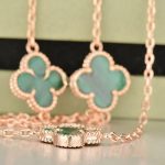 van-cleef-arpels-vintage-alhambra-necklace-pink-gold-10-motifs-with-malachite-mother-of-pearlc0c7c76d30bd3dcaefc96f40275bdc0a (1)