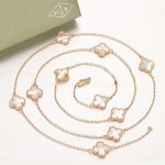 van-cleef-arpels-vintage-alhambra-necklace-pink-gold-10-motifs-with-white-mother-of-pearl6ea9ab1baa0efb9e19094440c317e21b (1)