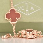 van-cleef-arpels-vintage-alhambra-necklace-pink-gold-20-motifs-with-carnelian-mother-of-pearl70efdf2ec9b086079795c442636b55fb (1)