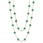 van-cleef-arpels-vintage-alhambra-necklace-pink-gold-20-motifs-with-malachite-mother-of-pearl1679091c5a880faf6fb5e6087eb1b2dc (1)