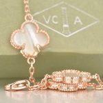 van-cleef-arpels-vintage-alhambra-necklace-pink-gold-20-motifs-with-white-mother-of-pearlc74d97b01eae257e44aa9d5bade97baf (1)