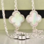 van-cleef-arpels-vintage-alhambra-necklace-white-gold-10-motifs-with-gray-mother-of-pearl182be0c5cdcd5072bb1864cdee4d3d6e