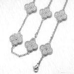 van-cleef-arpels-vintage-alhambra-necklace-white-gold-10-motifsc74d97b01eae257e44aa9d5bade97baf (1)