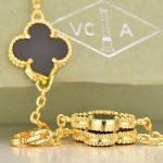 van-cleef-arpels-vintage-alhambra-necklace-yellow-gold-20-motifs-with-black-agate-mother-of-pearl02e74f10e0327ad868d138f2b4fdd6f0 (1)