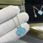 van-cleef-arpels-vintage-alhambra-pendant-turquoise-and-white-gold-with-diamondsf7177163c833dff4b38fc8d2872f1ec6-595×595