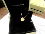 van-cleef-arpels-vintage-alhambra-pendant-yellow-gold-mother-of-pearl3416a75f4cea9109507cacd8e2f2aefc