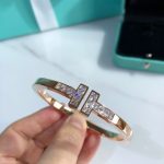 womens-most-popular-tiffany-co-tiffany-double-t-paved-diamonds-square-ringent-bracelet-sterling-silver-replicac9f0f895fb98ab9159f51fd0297e236d-595×595