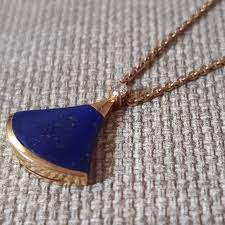 Divas’ Dream Necklace in Rose Gold with Lapis Lazuli and Diamond photo review
